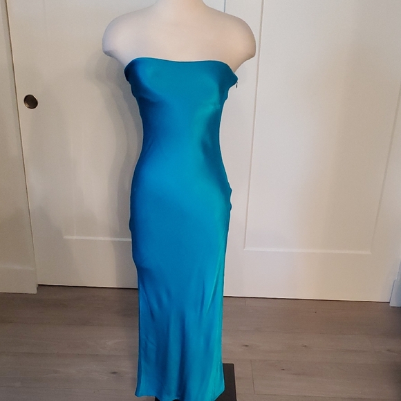 SNDYS Blue Strapless silky  satiny maxi Dress Size S good condition - Picture 2 of 8